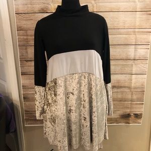 Women’s tunic with pockets